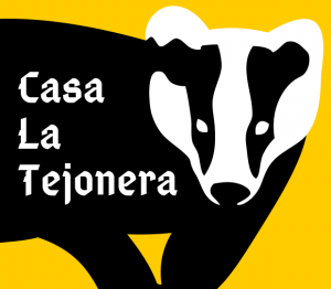 Logo comercial de Casa la Tejonera, es un dibujo de un tejón